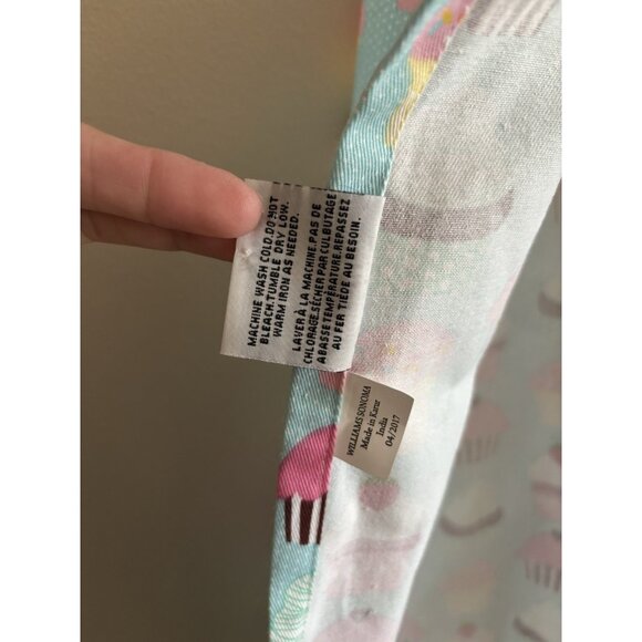 William Sonoma KIDS pink blue Cupcake Baking apron - Picture 7 of 8